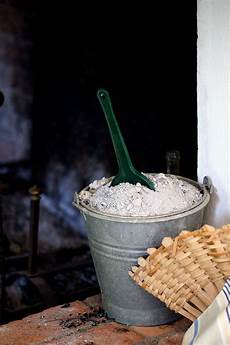 Clear Bucket